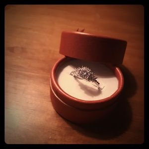 Gorgeous 3 Stone Sterling Silver Ring